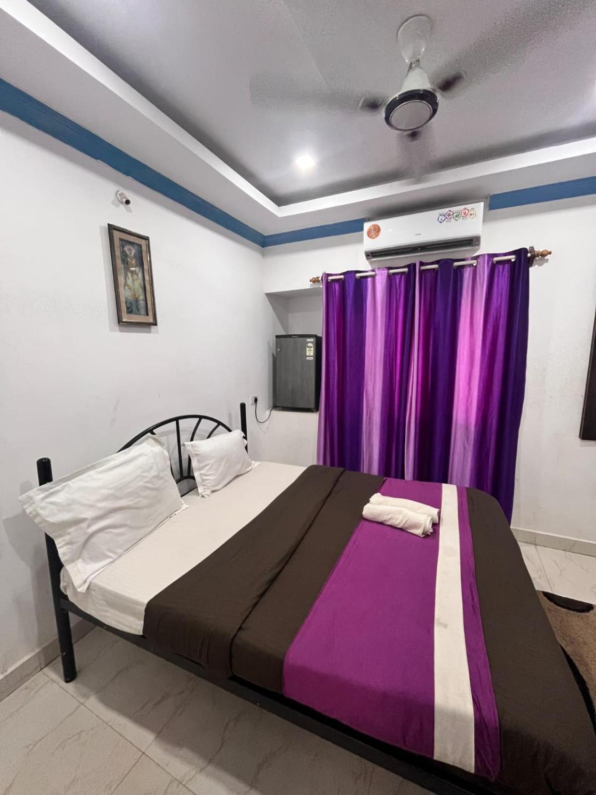 Hotel Queen Queen Sea Calangute Extérieur photo