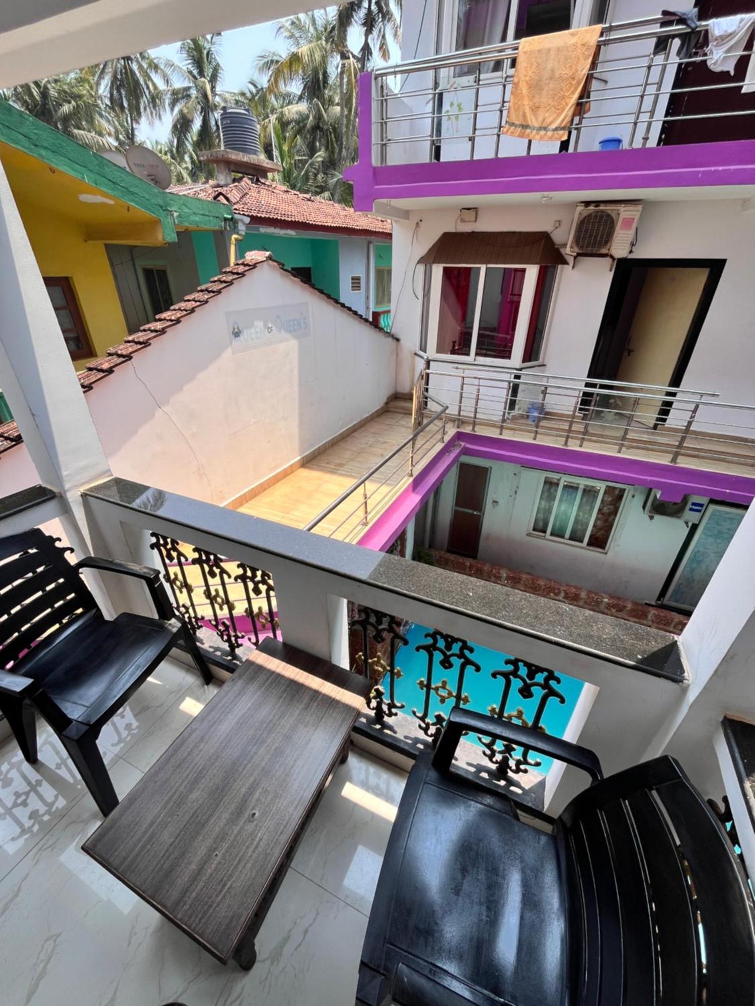 Hotel Queen Queen Sea Calangute Extérieur photo